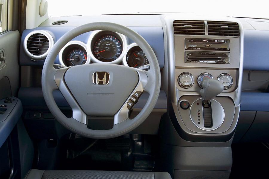  Honda Element 2003 года  (фото 7 из 8)